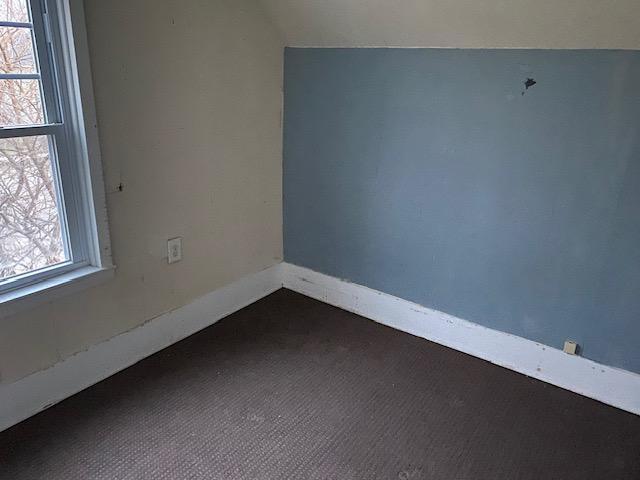 321 S Main St, Lake Crystal, MN 56055