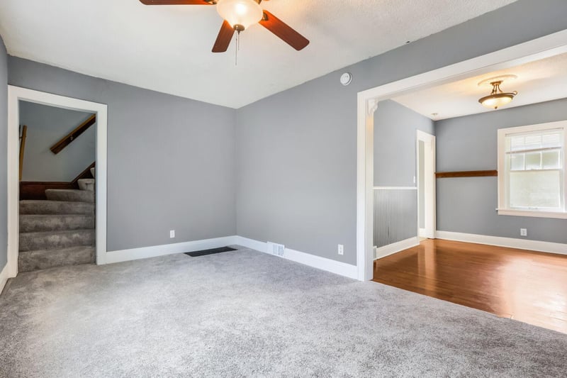 138 13th Ave N, South Saint Paul, MN 55075