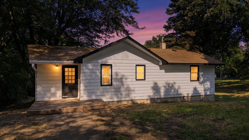 49146 Amble Ave, Stanchfield, MN 55080