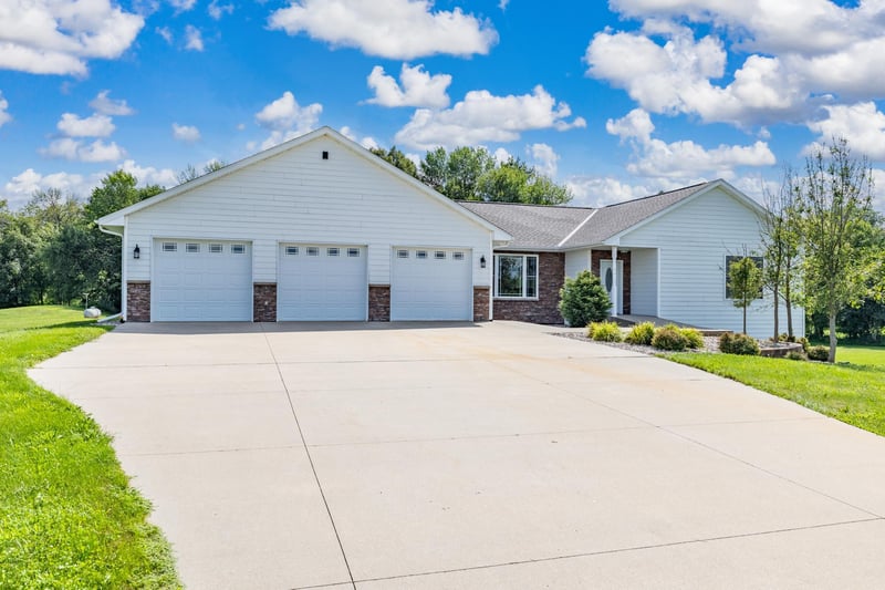 24127 391st Ln, Arlington, MN 55307