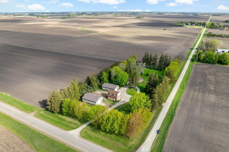 12964 E 270th St, Kenyon, MN 55946