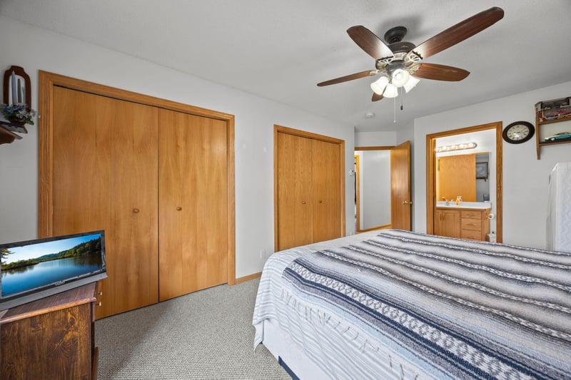 137 Belmont St, Osceola, WI 54020