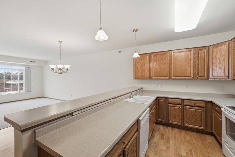 8200 W 33rd St #310, Saint Louis Park, MN 55426