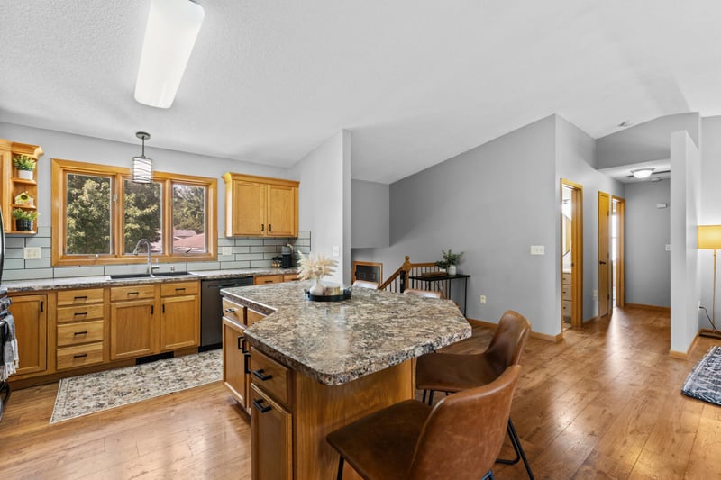 2736 Rose Dr SE, Rochester, MN 55904