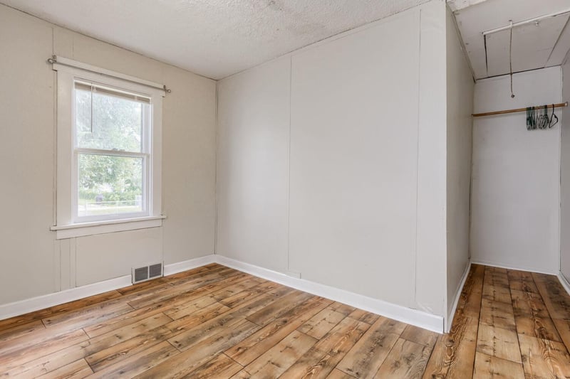 2922 Sheridan Ave N, Minneapolis, MN 55411