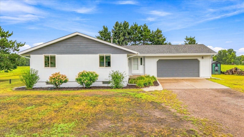 33342 Marmoset St NW, Princeton, MN 55371