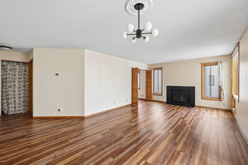 3058 Lake Shore Dr #A, Minneapolis, MN 55416