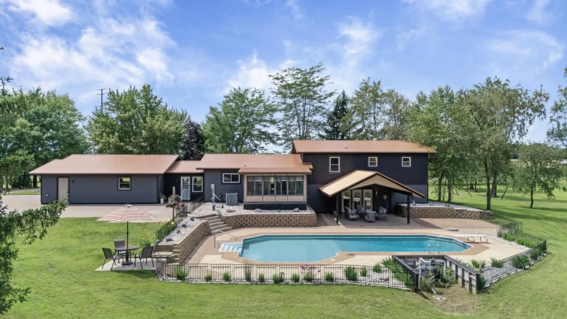 N15648 W Prairie Rd, Trempealeau, WI 54661
