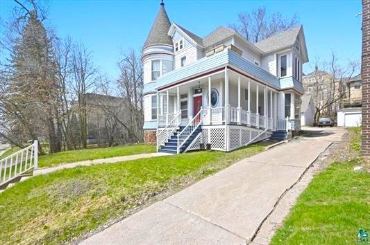 1727 E Superior St, Duluth, MN 55812