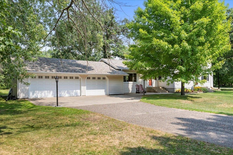 11720 129th Ave N, Dayton, MN 55327