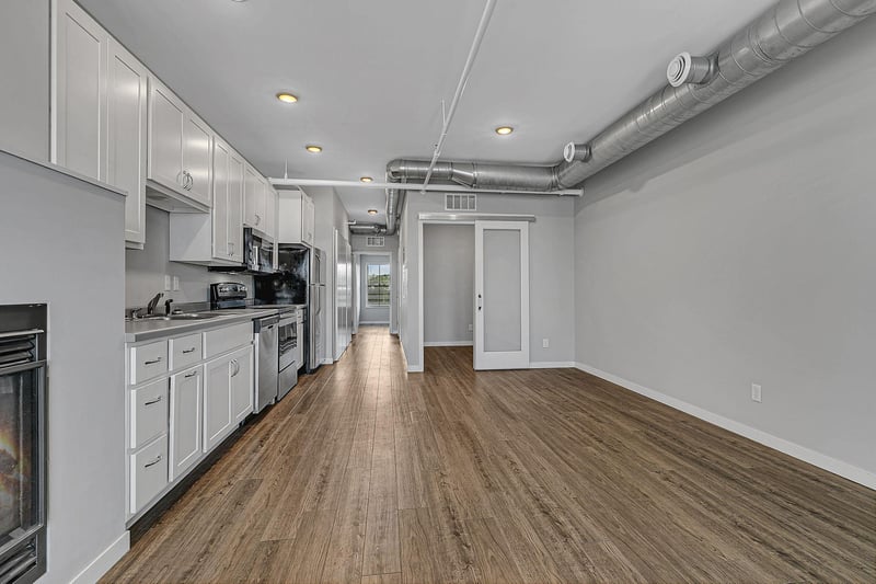 24 College Ave N #305, Saint Joseph, MN 56374