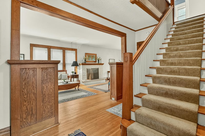 526 6th St SW, Rochester, MN 55902