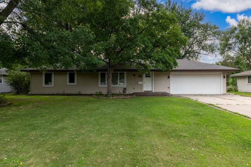 8024 Upton Ave S, Bloomington, MN 55431