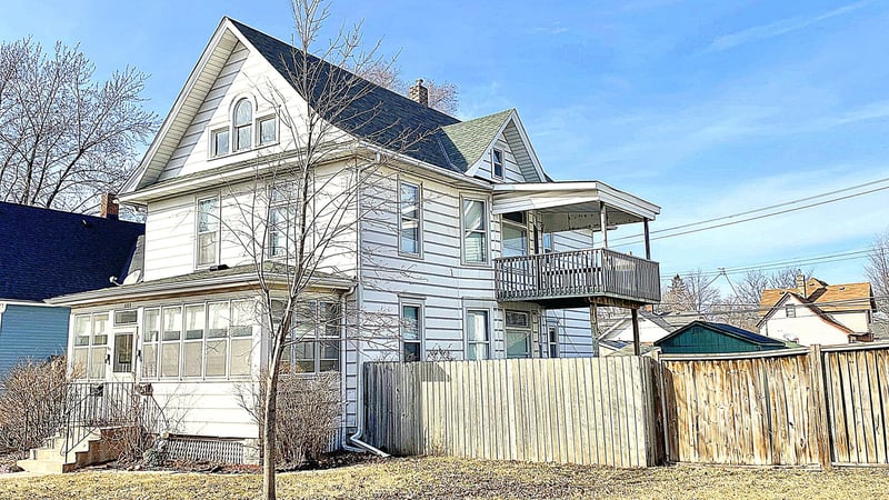 1105 Minnehaha Ave E, Saint Paul, MN 55106