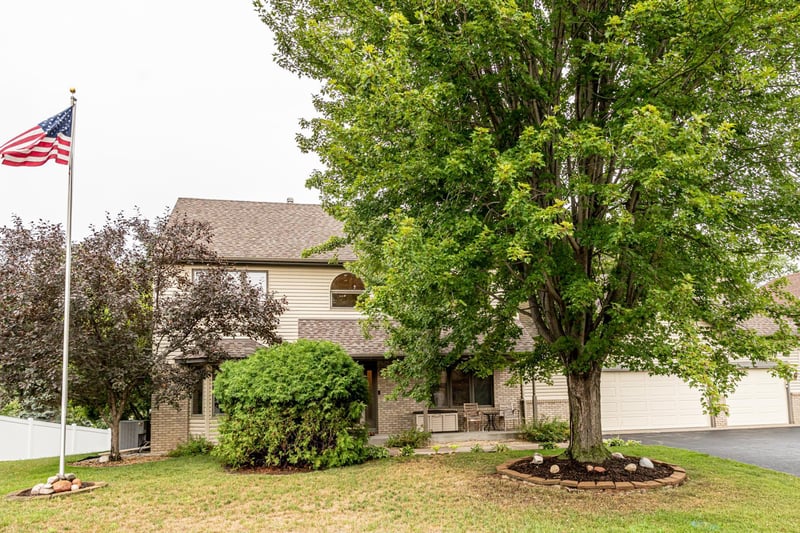 15110 Avocet St NW, Andover, MN 55304