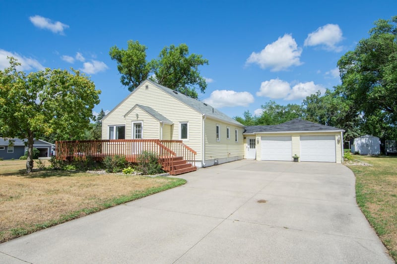 401 Lincoln Ave NE, Fertile, MN 56540