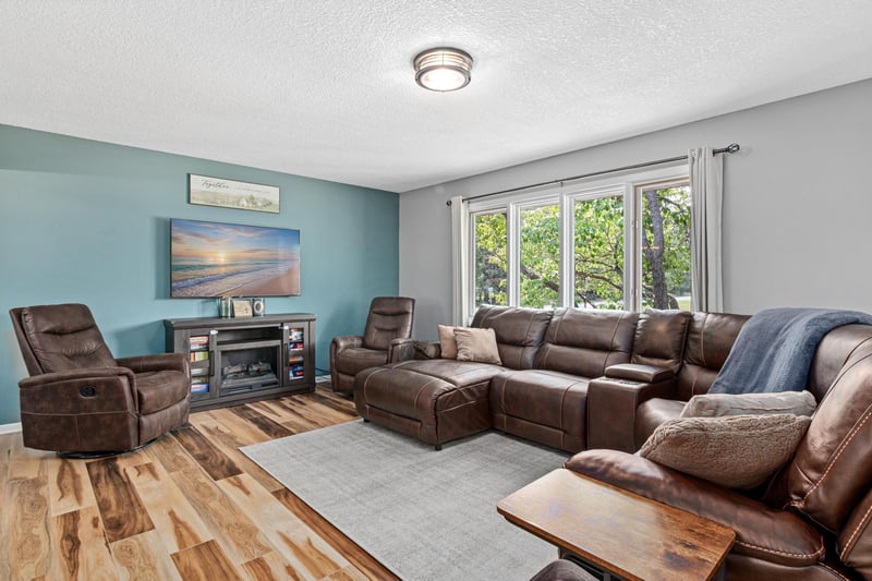 14480 Starlite Dr, Rogers, MN 55374
