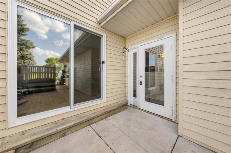3550 Cloman Way E, Inver Grove Heights, MN 55076