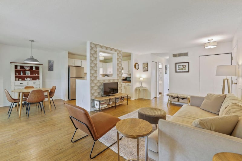 7267 Hunters Rn #46C, Eden Prairie, MN 55346
