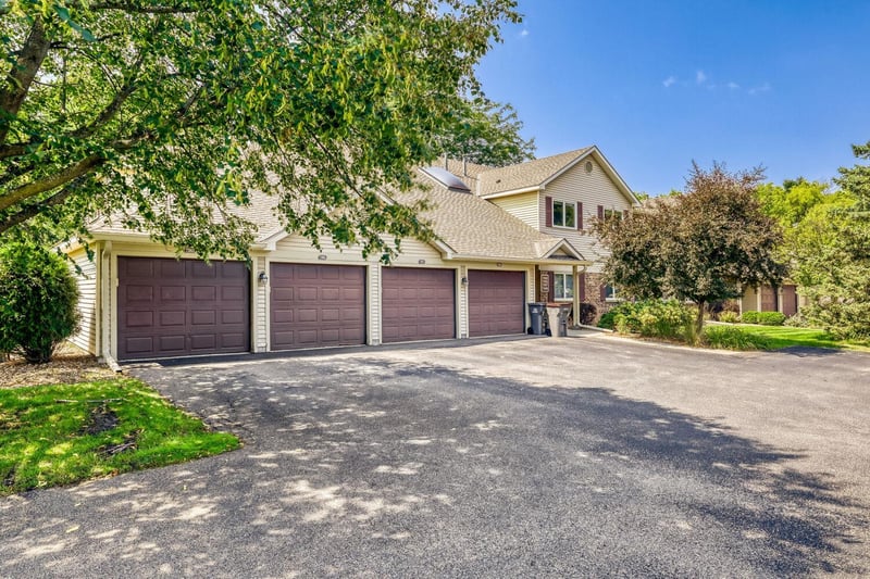 7267 Hunters Rn #46C, Eden Prairie, MN 55346