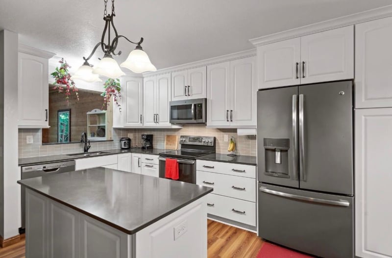 13106 Vernon Ave, Savage, MN 55378