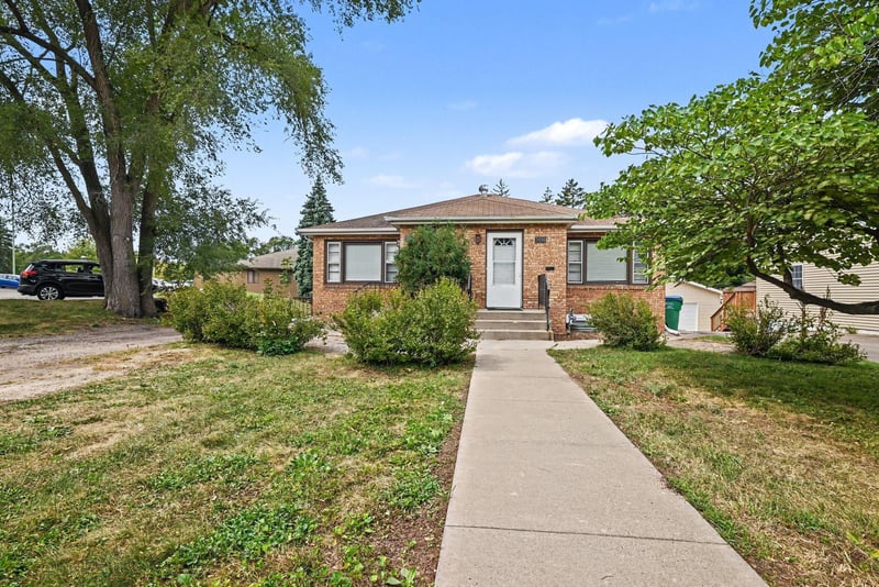 3998 Brunswick Ave S, Saint Louis Park, MN 55416