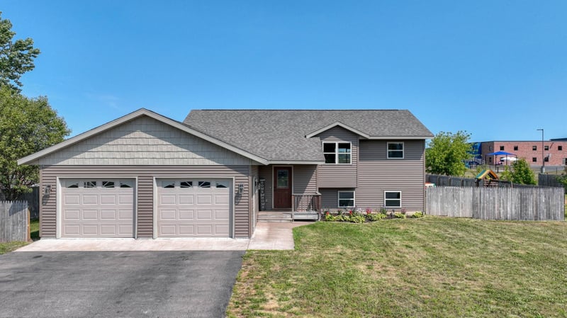 519 Haglin Ave, Cameron, WI 54822
