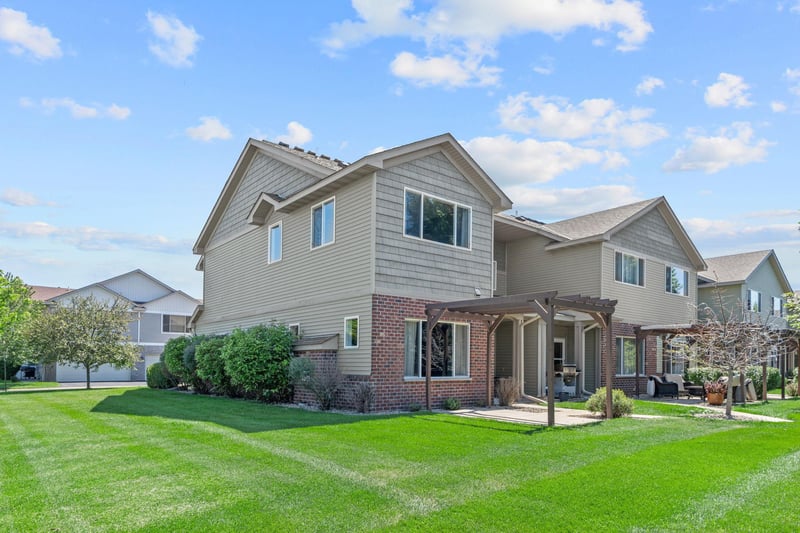7893 Gotland Ln, Circle Pines, MN 55014