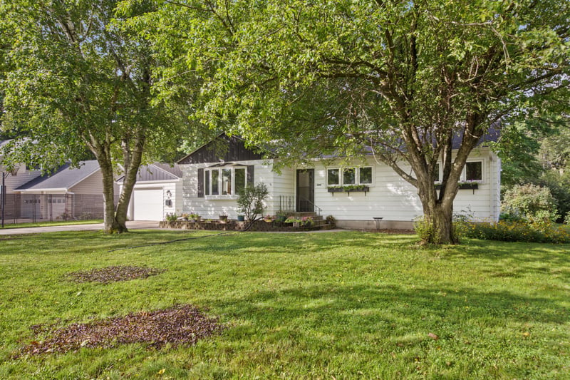 116 Ridgely Rd, Mankato, MN 56001