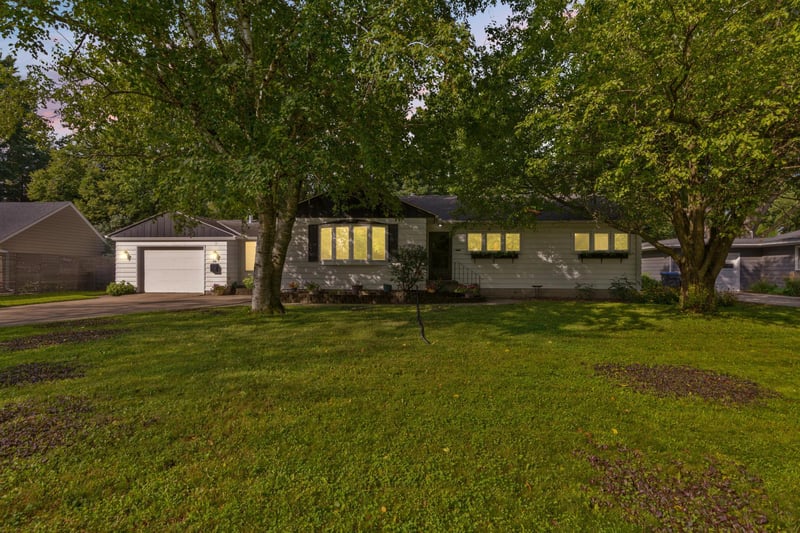 116 Ridgely Rd, Mankato, MN 56001