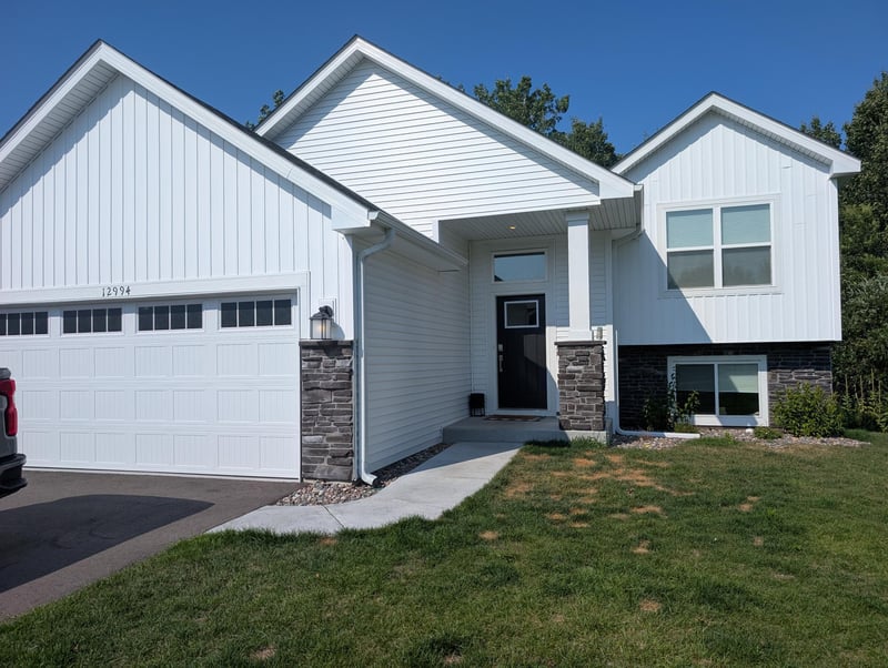 12994 10th Ave N, Zimmerman, MN 55398