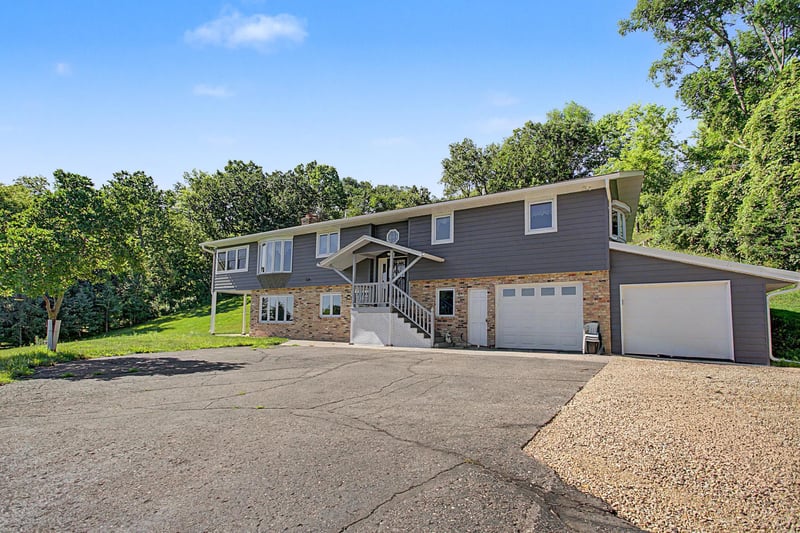 12785 James Ave, Hastings, MN 55033