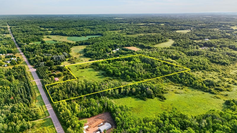 000 Beroun Crossing Rd, Brook Park, MN 55007