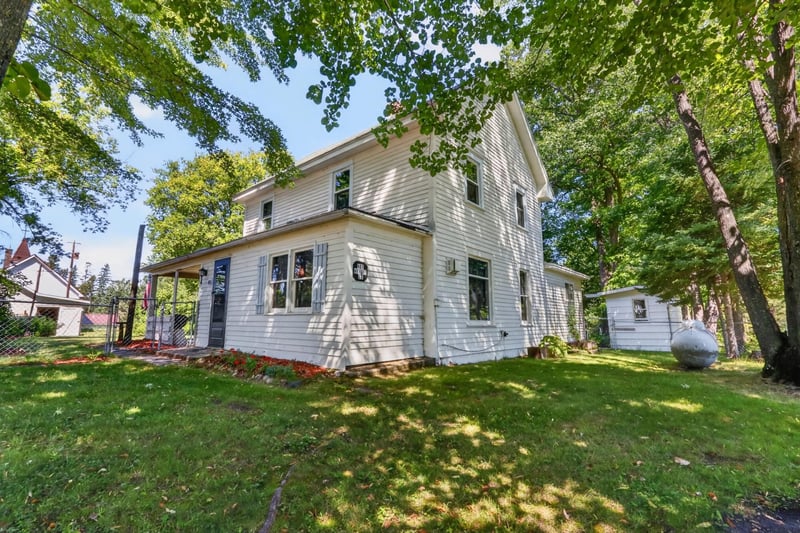 401 Wright St, Palisade, MN 56469
