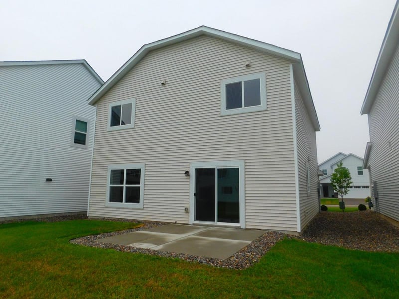 6869 101st St S, Cottage Grove, MN 55016