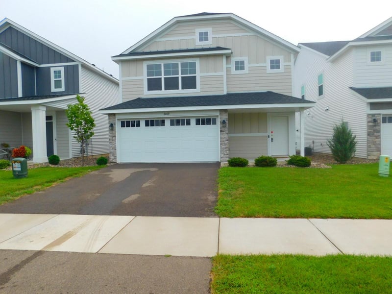 6869 101st St S, Cottage Grove, MN 55016