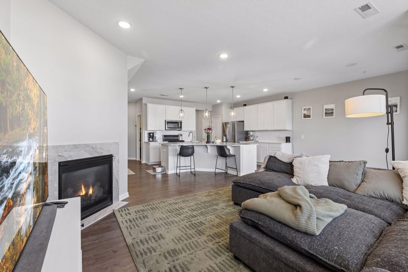 11335 Brookview Rd, Woodbury, MN 55129