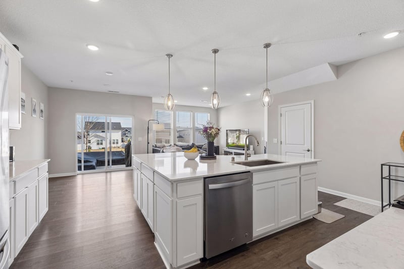11335 Brookview Rd, Woodbury, MN 55129
