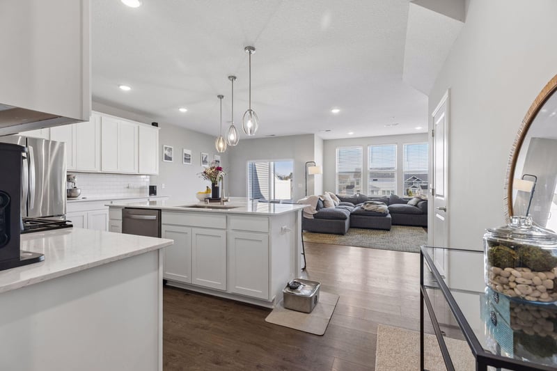 11335 Brookview Rd, Woodbury, MN 55129