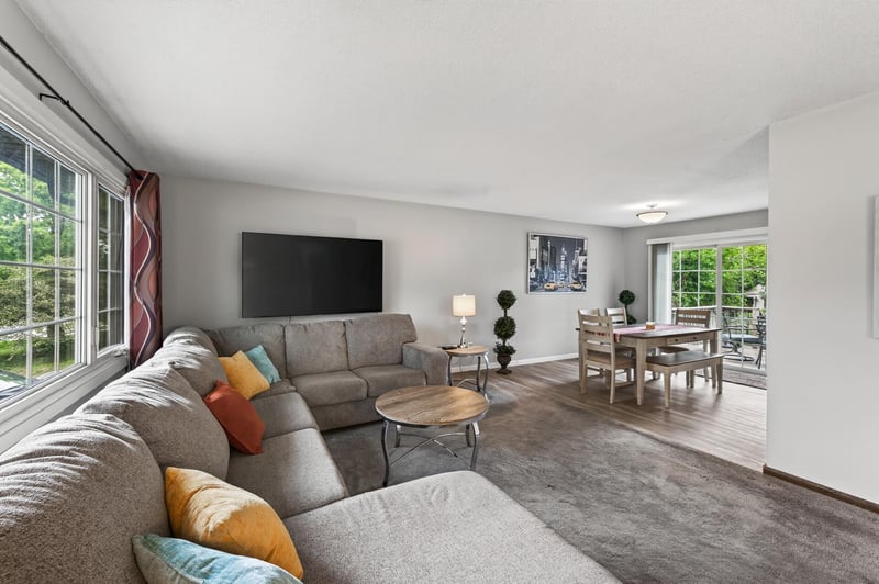 6364 Dawn Way, Inver Grove Heights, MN 55076