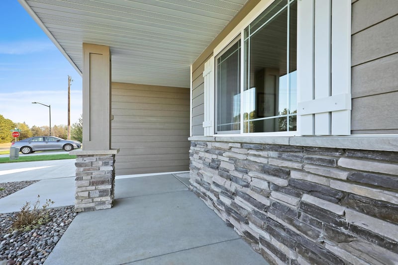 17742 Hoover St NW, Elk River, MN 55330