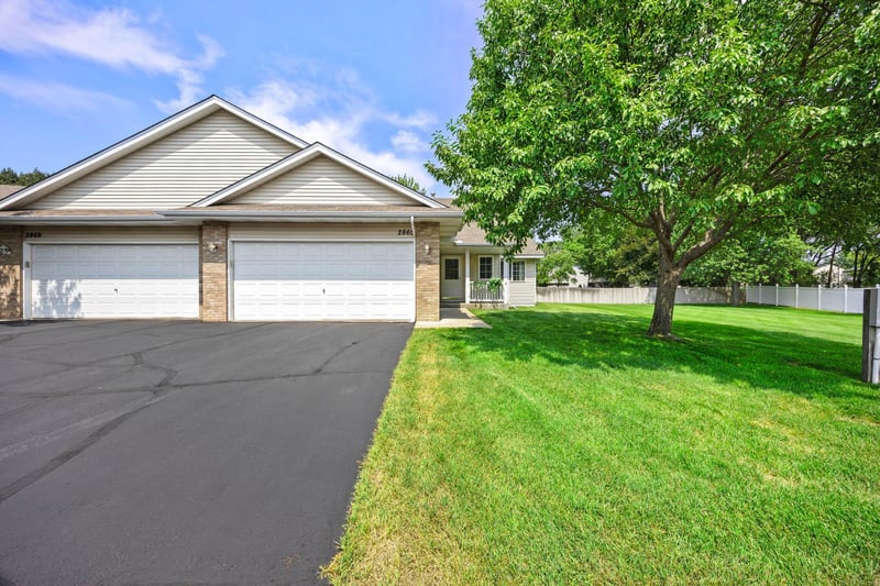 2865 117th Ave NW, Coon Rapids, MN 55433
