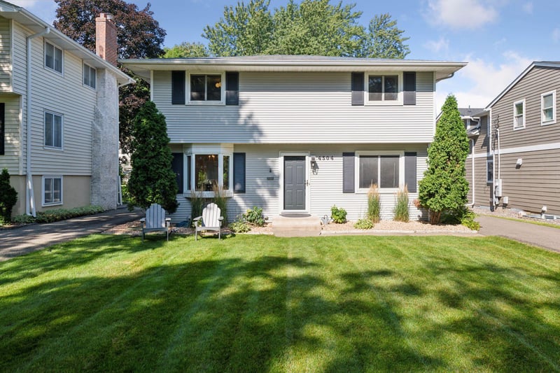 4504 Rutledge Ave, Edina, MN 55436
