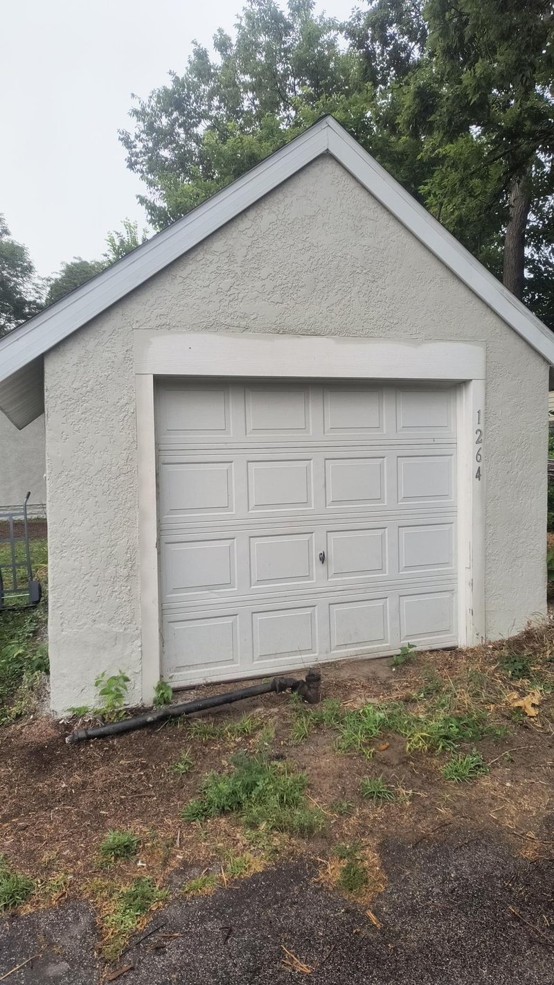 1264 Bush Ave, Saint Paul, MN 55106
