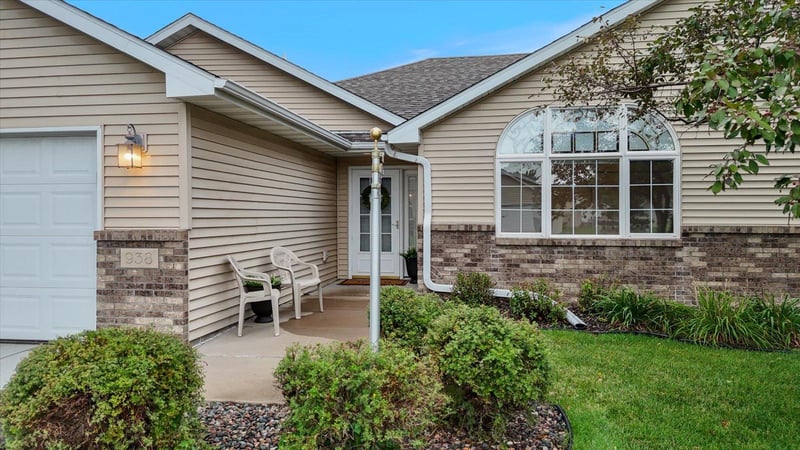 938 Golden Pond Ct, Buffalo, MN 55313