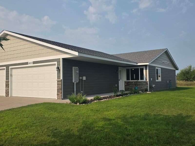 1603 16th Ave N, Princeton, MN 55371