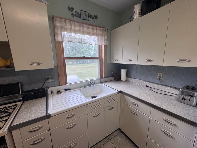 185 Red Lake Ave E, Plummer, MN 56748