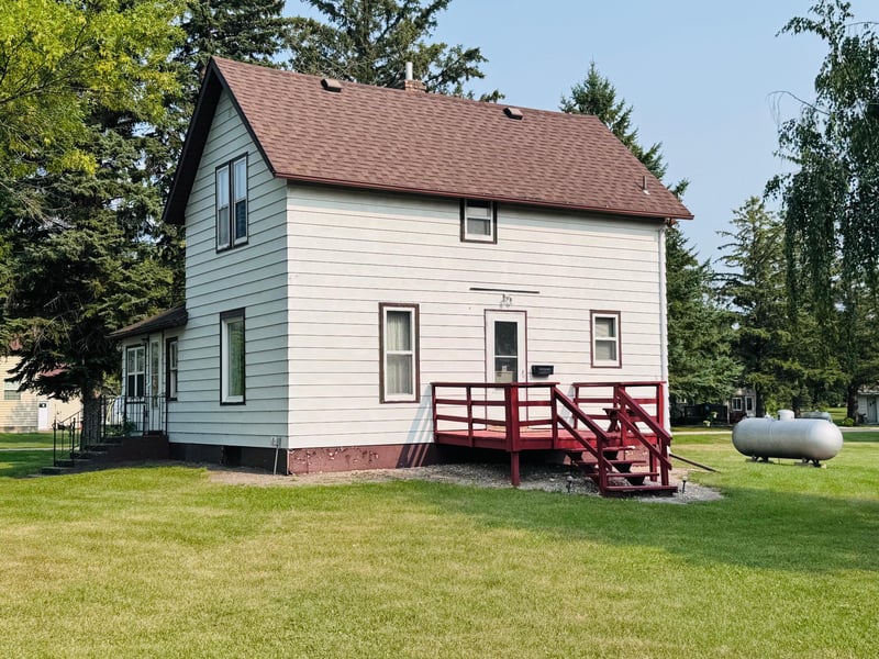 185 Red Lake Ave E, Plummer, MN 56748