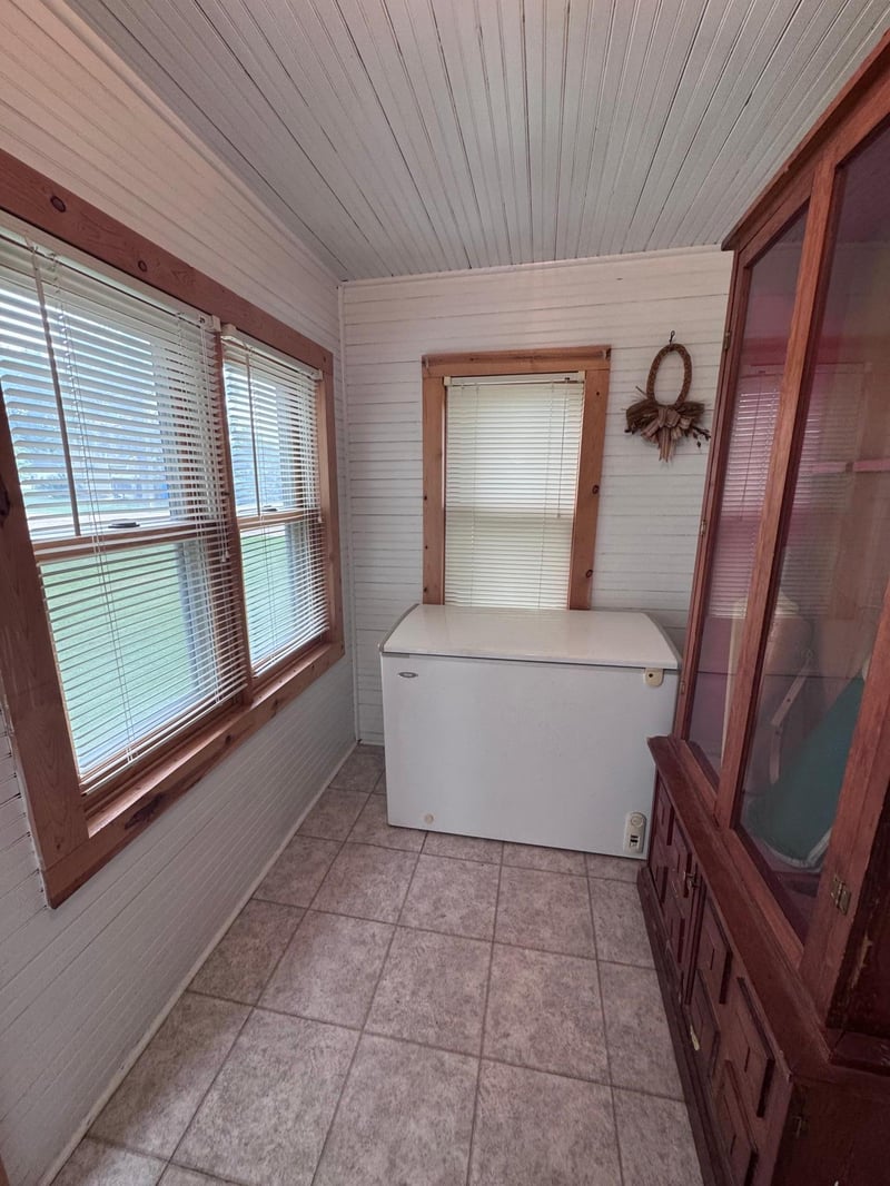 185 Red Lake Ave E, Plummer, MN 56748