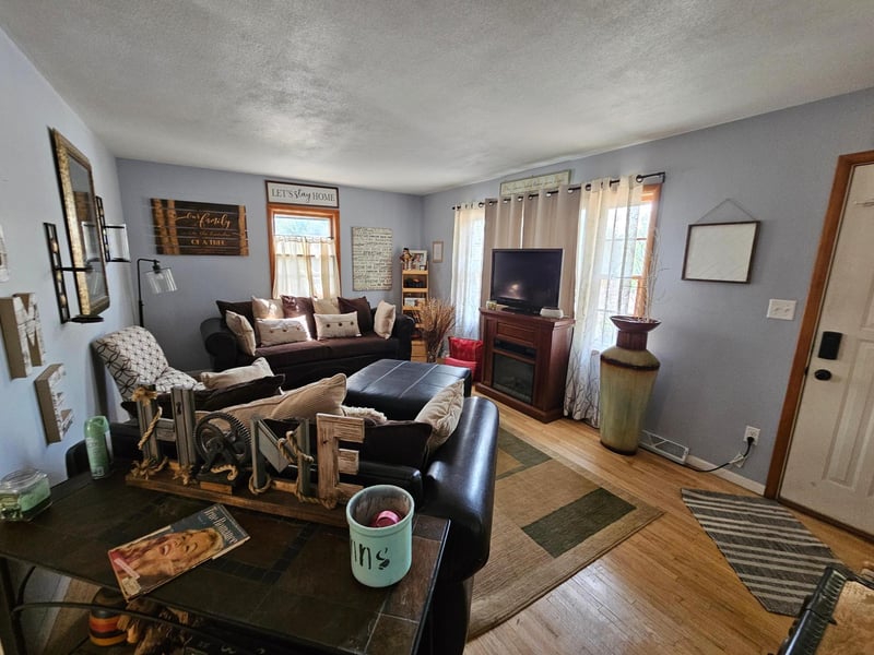 1322 19th St S, Moorhead, MN 56560